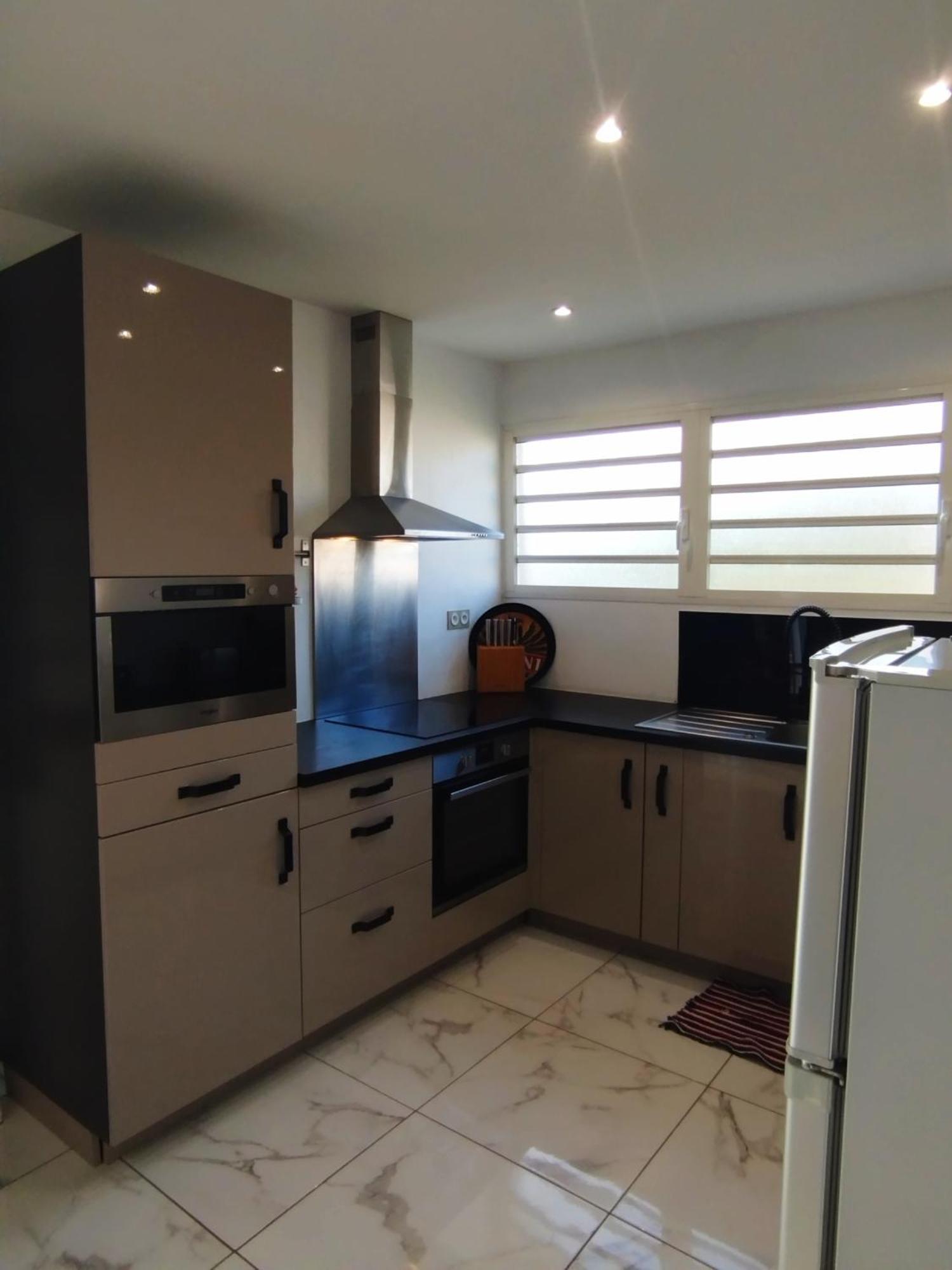 Maison Les Cocotiers De Plaiz'Anse Petite-Île Bagian luar foto
